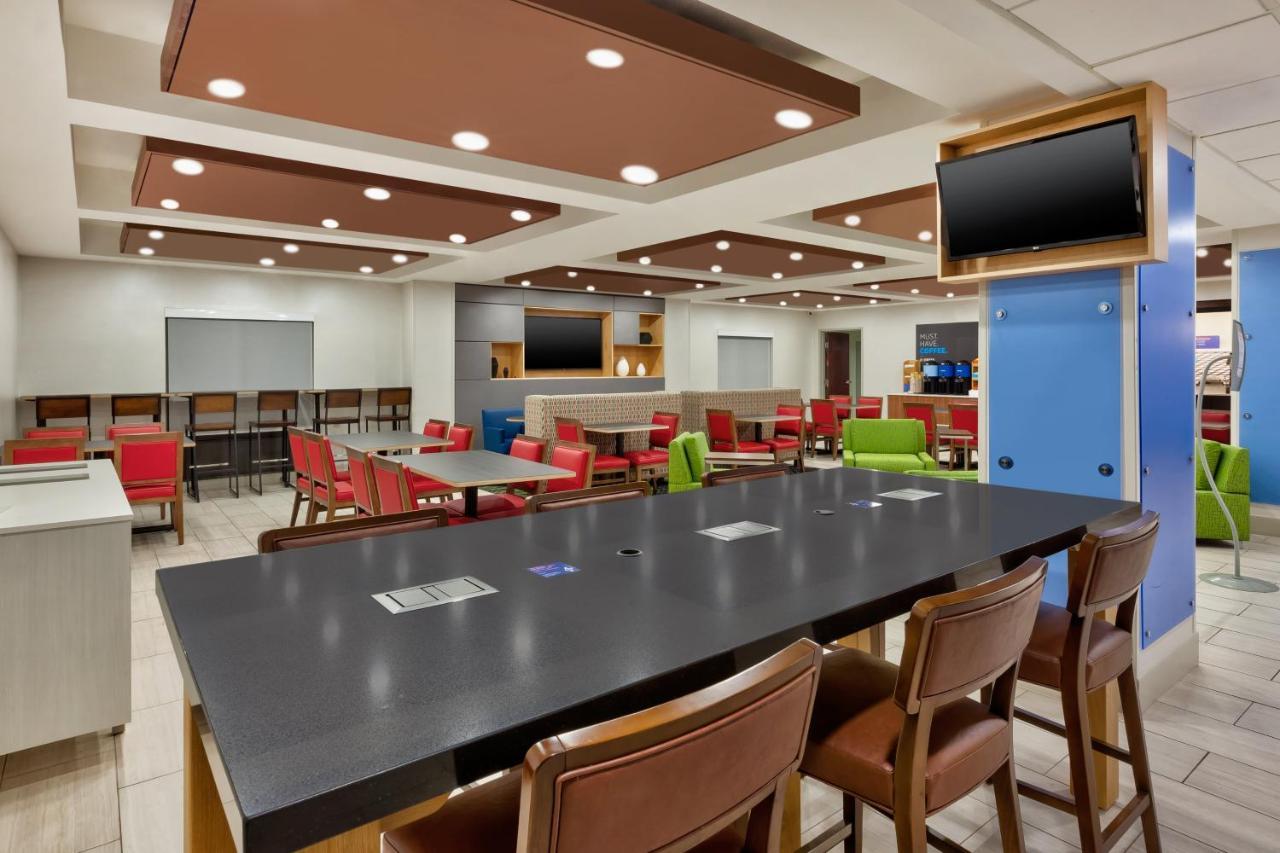 Holiday Inn Express & Suites Chesapeake By Ihg Kültér fotó