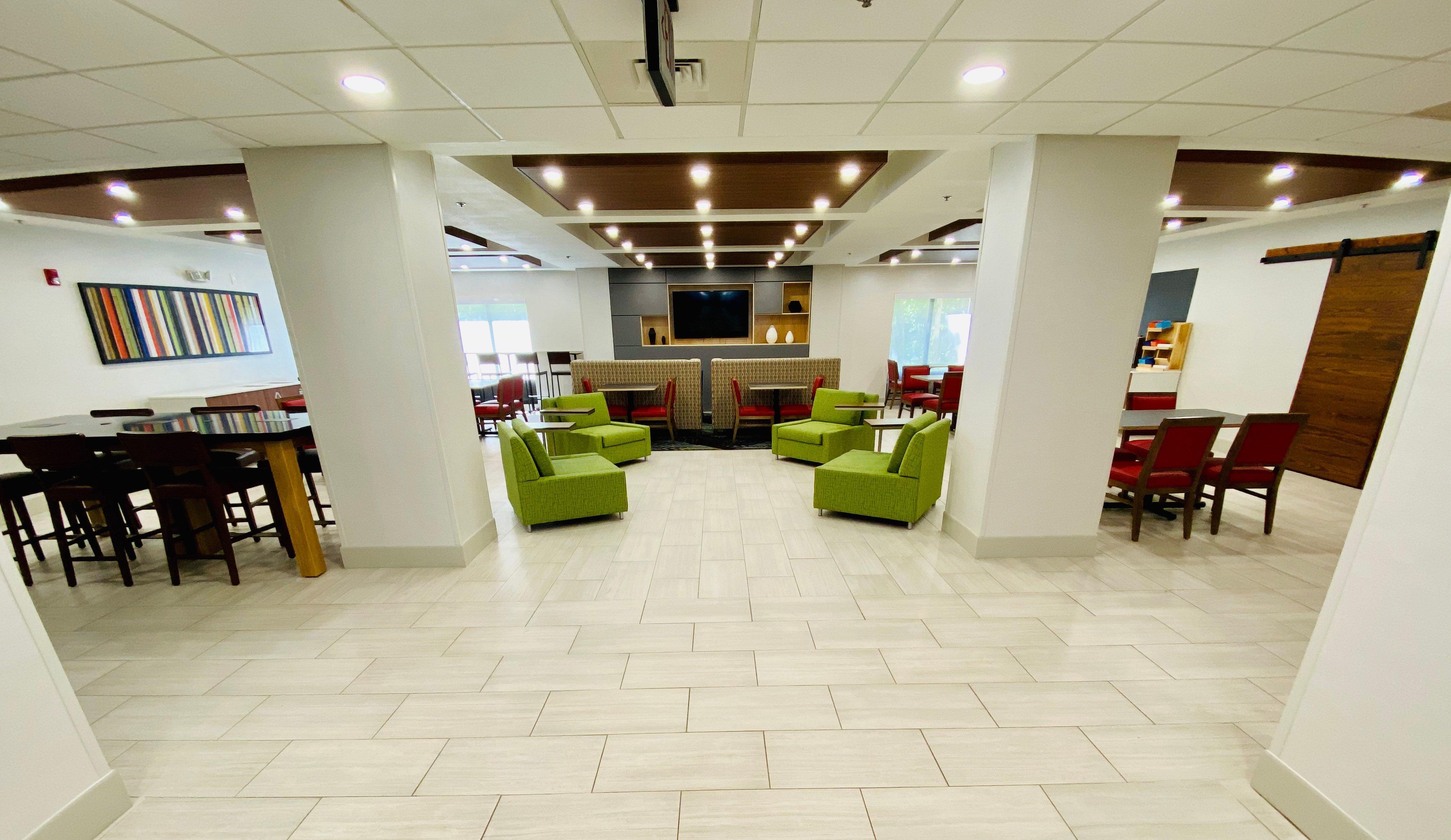 Holiday Inn Express & Suites Chesapeake By Ihg Kültér fotó