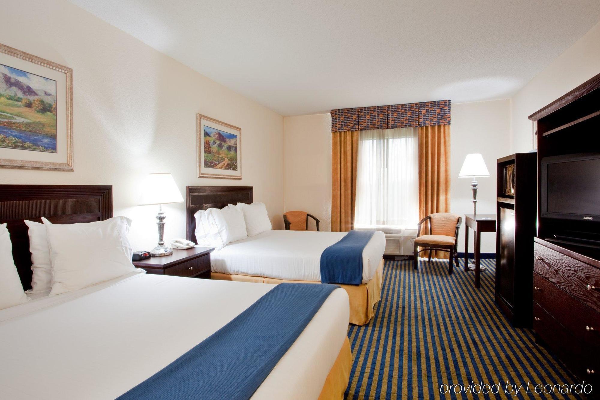 Holiday Inn Express & Suites Chesapeake By Ihg Kültér fotó
