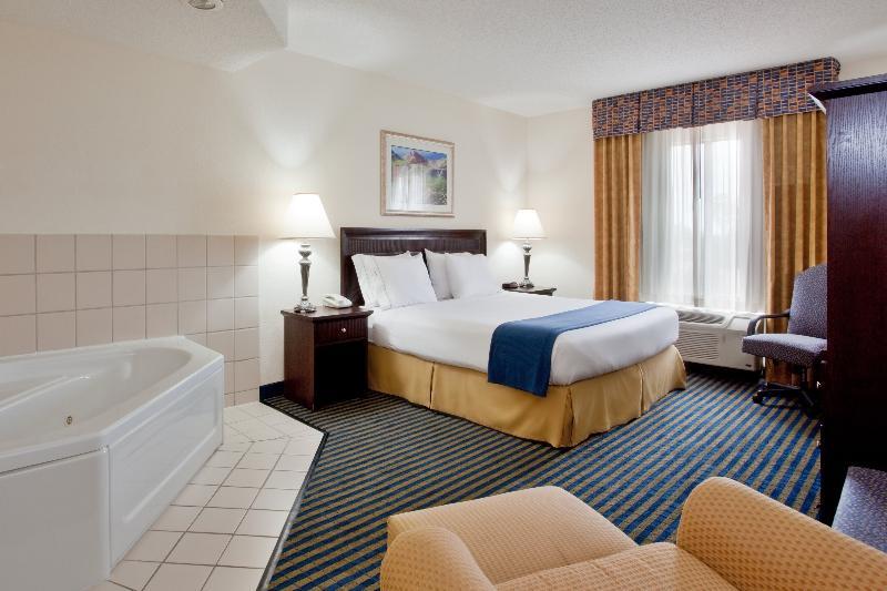 Holiday Inn Express & Suites Chesapeake By Ihg Kültér fotó